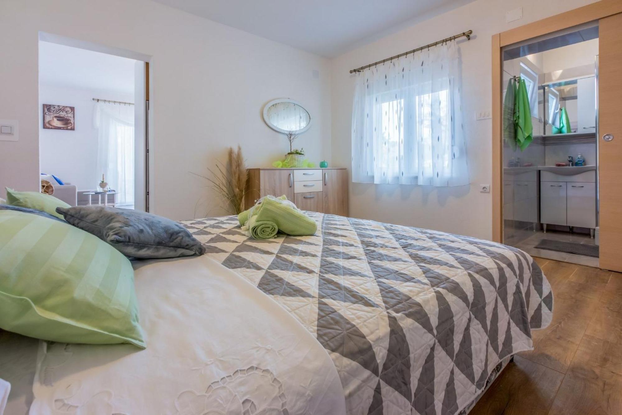 Stupar Apartment Crikvenica Room photo